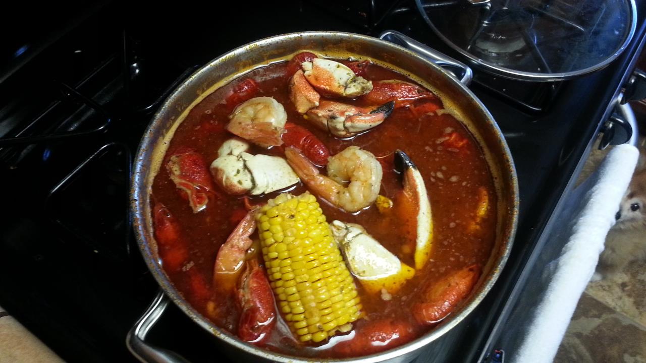 Lousiana Crawfish N' Crab Boil!